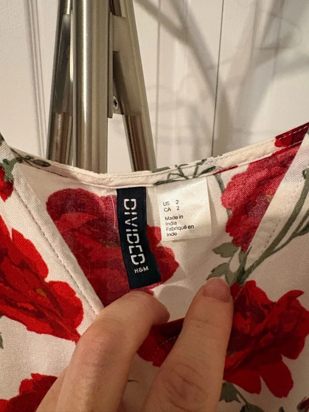 H&M White Cami with Red Rose Floral Print - Picture 2 of 2
